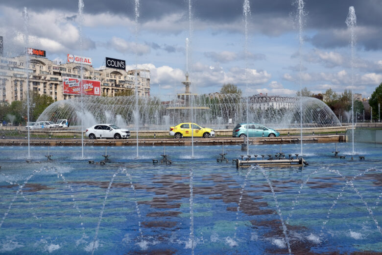 Bukarest Unirii fontäner – stadsutsikt
